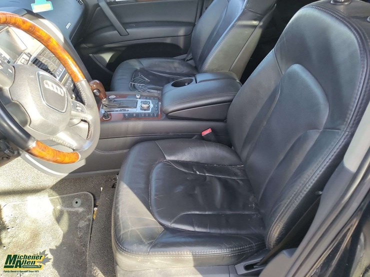 non-operable-2007-audi-q7-awd-4.2-premium-quattro-4dr-suv-image-11