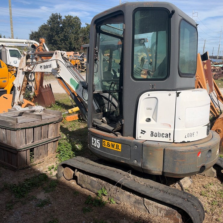 #89 • 2010 BOBCAT MINI EXCAVATOR