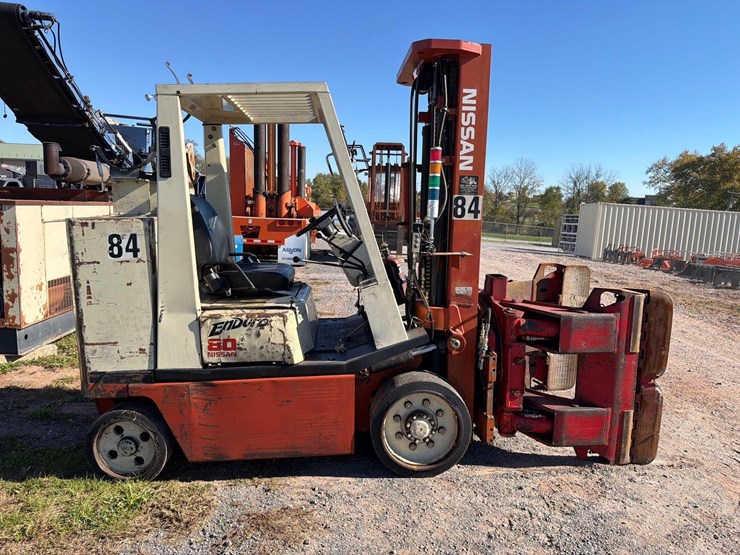 nissan-80-propane-forklift-image-9