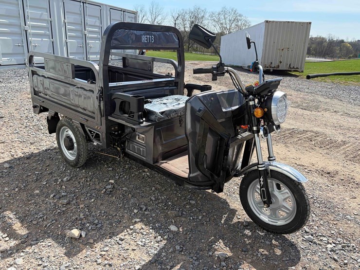 unused-et13-battery-powered-dump-cart-*not-put-together-pictures-for-reference*-*red*-image-3