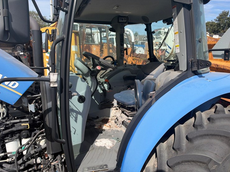 #87-•-2017-new-holland-t4100-mower-image-9
