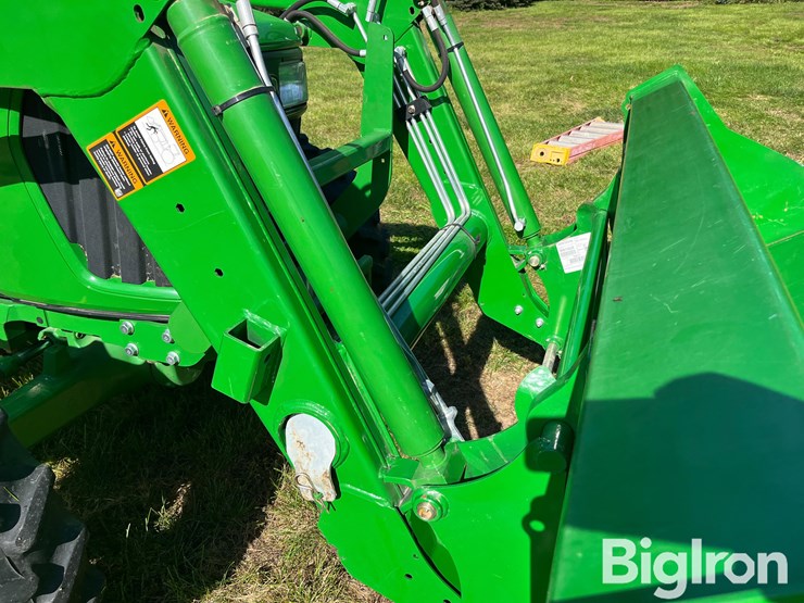 2011-john-deere-5075m-mfwd-tractor-w/533-loader-image-11