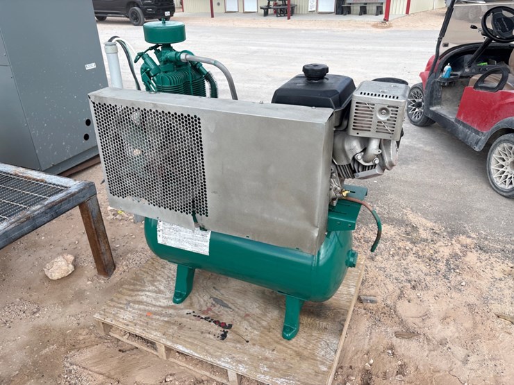 champion-m1820-air-compressor-w/-volume-tank-image-1