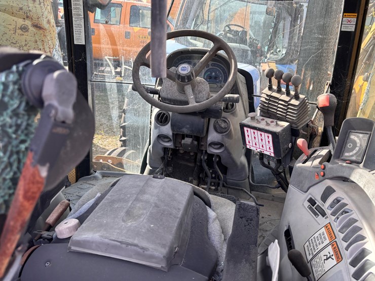 #47-•-new-holland-tractor-with-tiger-flail-mower-attachments-image-15