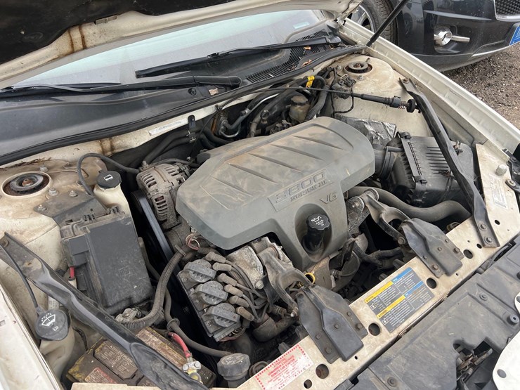 2008-pontiac-grand-prix-sedan-image-14