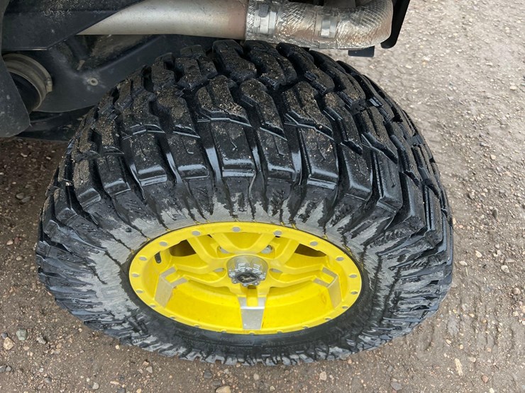 john-deere-gator-image-7