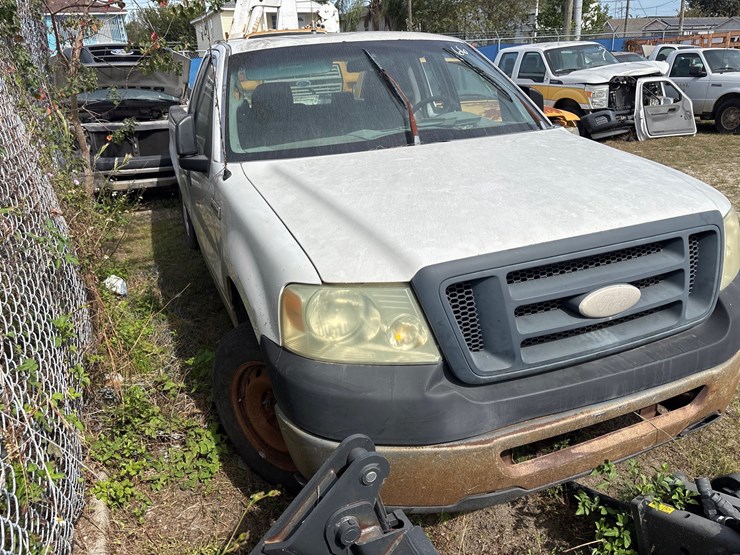 #66-•-2006-ford-f-150-extended-cab-pickup-truck-image-2