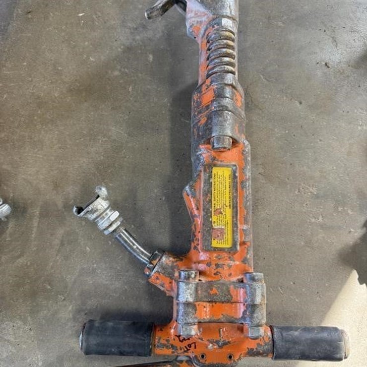 APT 60 LB Pnuematic Jack Hammer