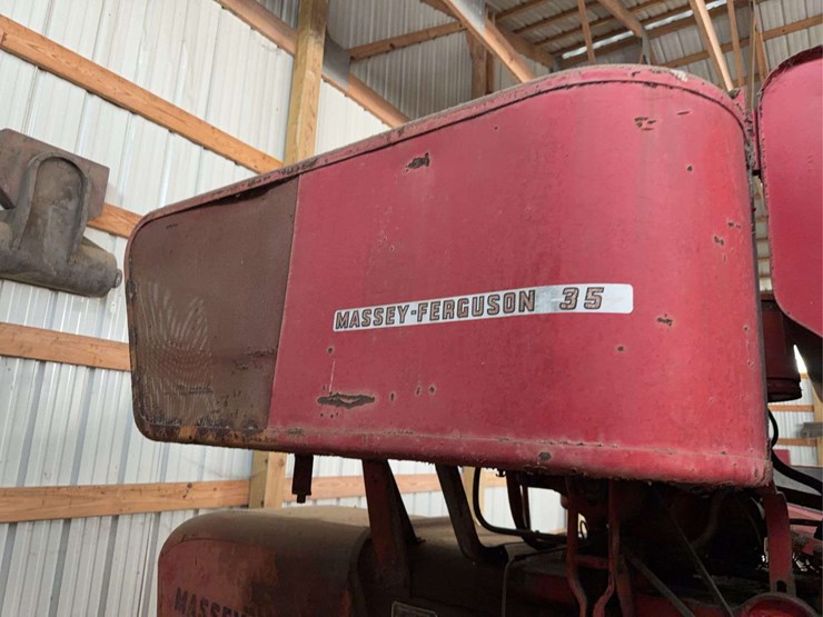 massey-harris-35-combine-image-17
