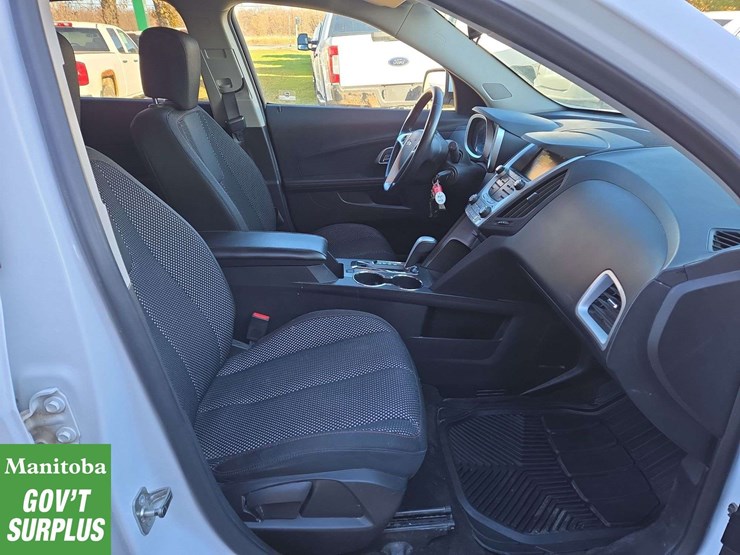 2015-chevrolet-equinox-image-31