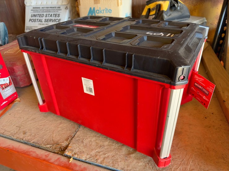 #1165-•-milwaukee-packout-2-drawer-toolbox-with-tool-box-caddy-image-2
