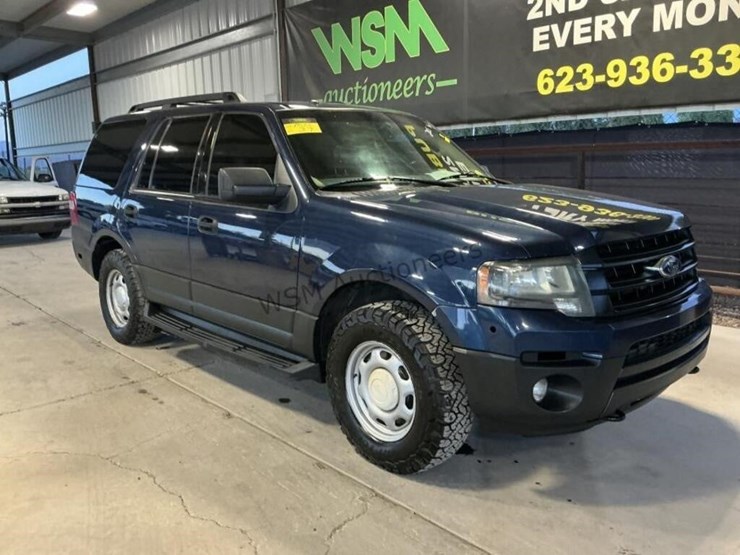 2015-ford-expedition-suv-image-2