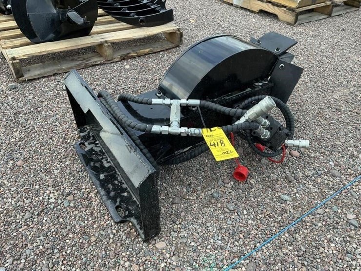 2026-giyi-stump-grinder-for-stand-up-skid-steer-image-1