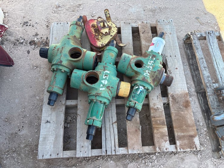 (3)-most-wireline-bop-bodies-w/-2-7/8eue-connections-image-1