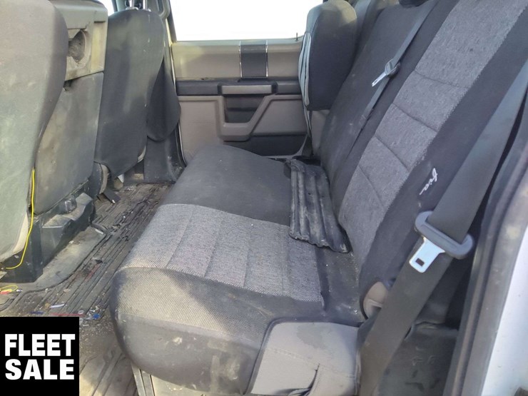 non-operable-2022-ford-f-350-super-duty-4x4-xlt-4dr-crew-cab-8-ft.-lb-srw-image-13