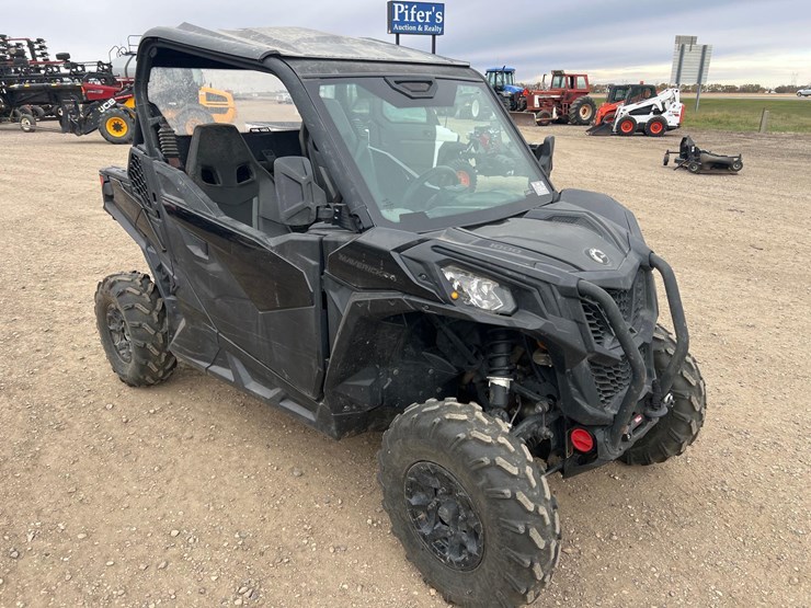 2020-can-am-maverick-utv-image-3