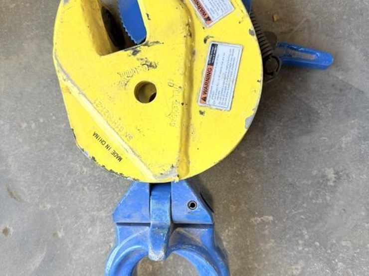 amh-0-1/13"-lifting-clamp-image-2