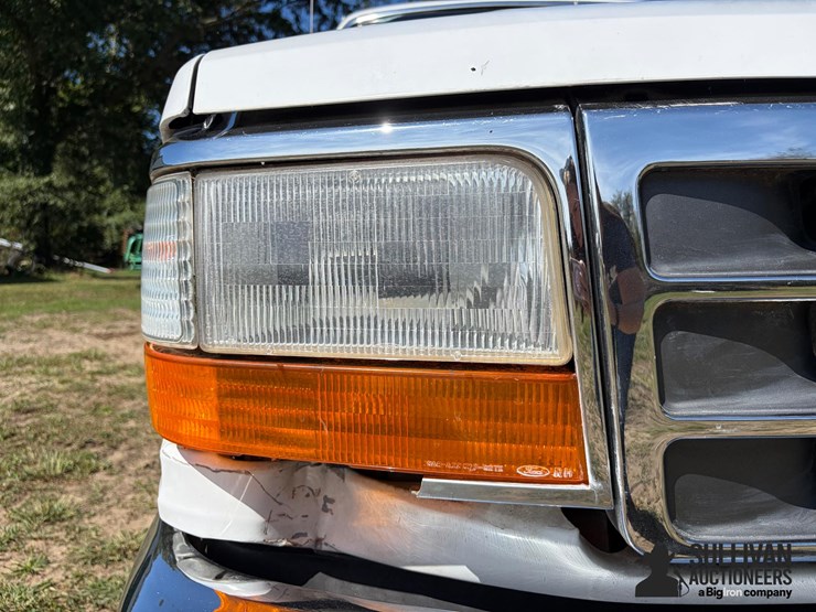 1996-ford-f-150-xlt-single-cab-2wd-pickup-image-18