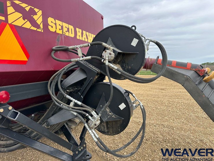 2010-seedhawk-62-ft.-seeder-image-55