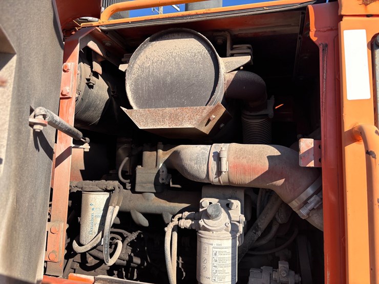 #1-•-doosan-dl-250-articulated-wheel-loader-image-11