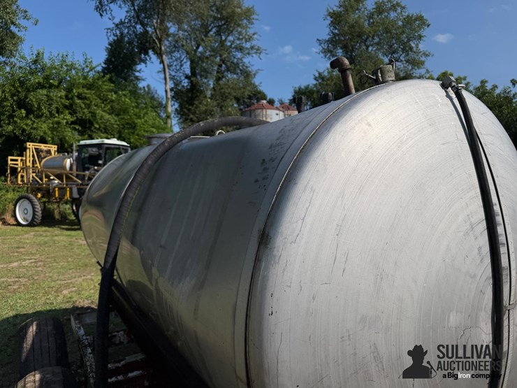 1,050-gal-stainless-steel-t/a-nurse-tank-image-13