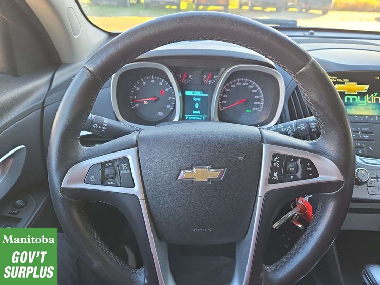 2015-chevrolet-equinox-image-18