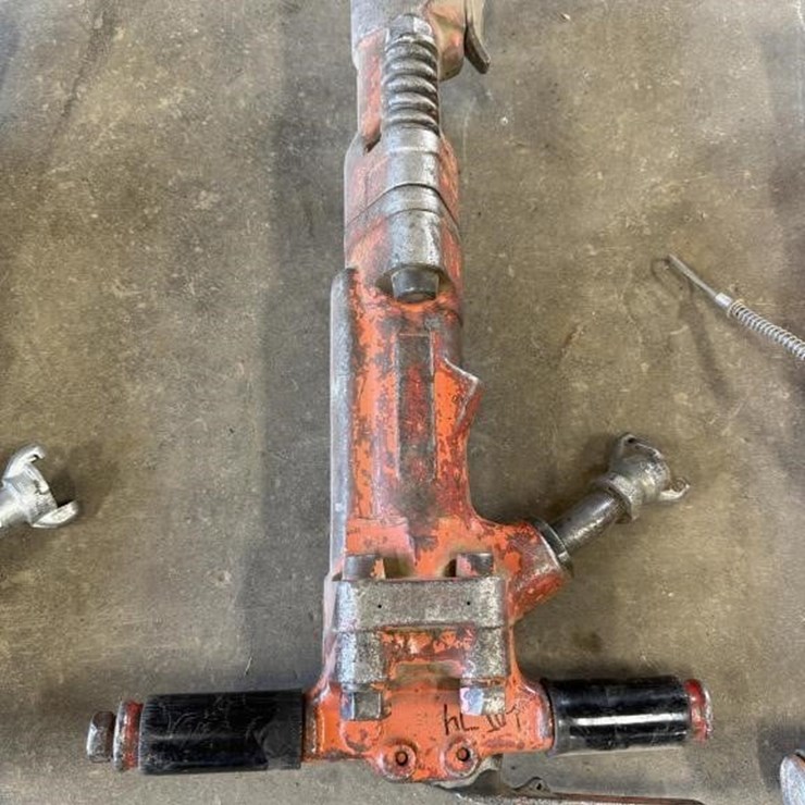 APT 60 LB Pnuematic Jack Hammer