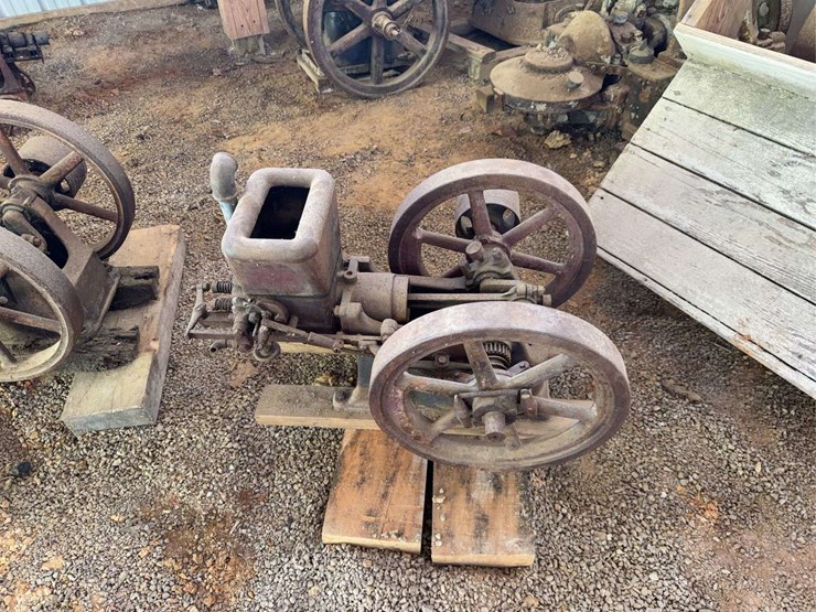 associated-2hp-gas-engine-image-1