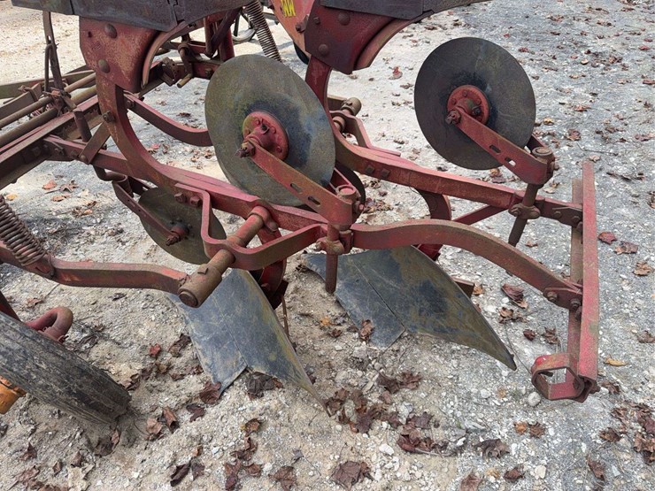 oliver-roll-over-plow-image-13