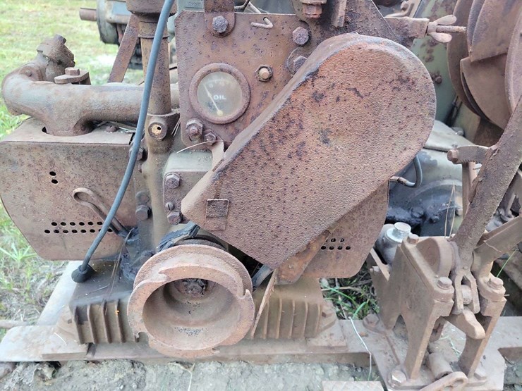 engine-with-winch-image-11