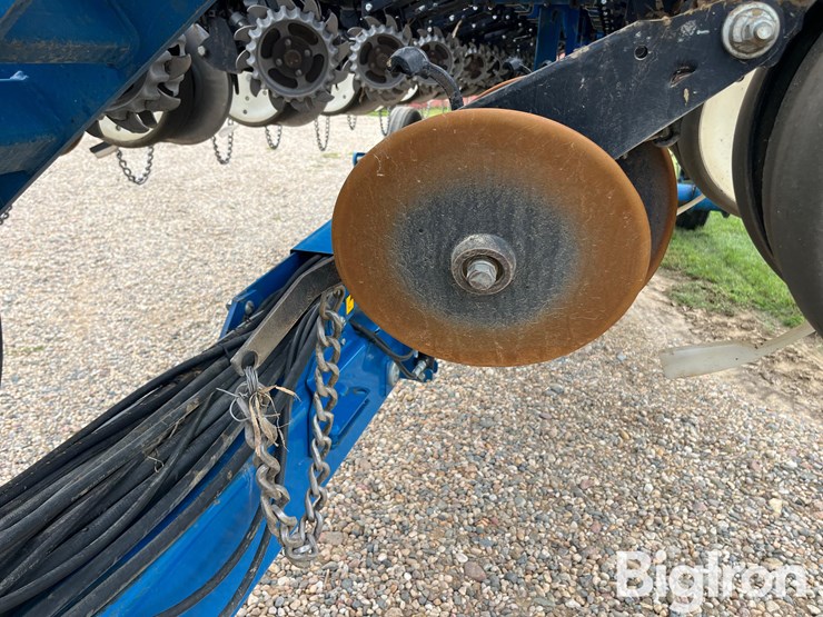 2014-kinze-3660-16r30/31r15-planter-image-14