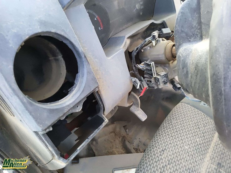 non-operable-2015-ford-f-550-super-duty-s/a-cab-&-chassis-image-14