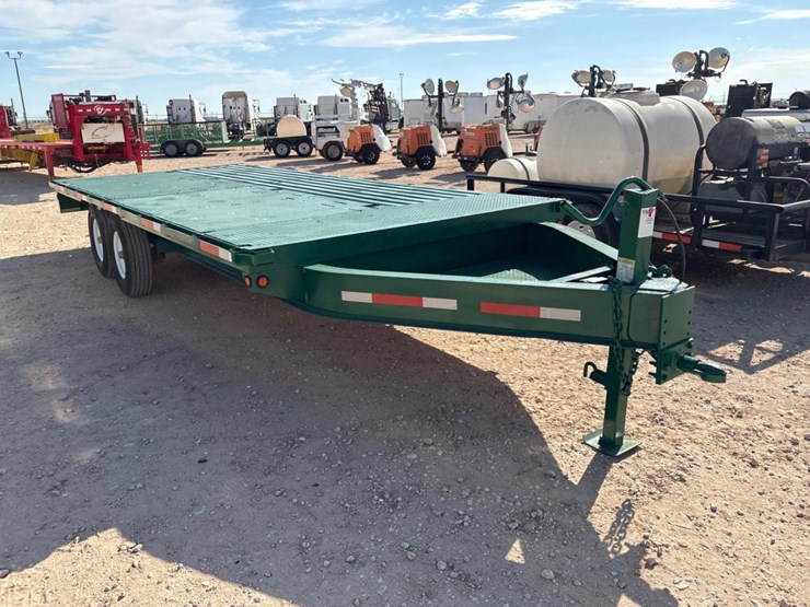 2011-big-tex-20’-x-102”-t/a-bumper-pull-utility-trailer-image-1