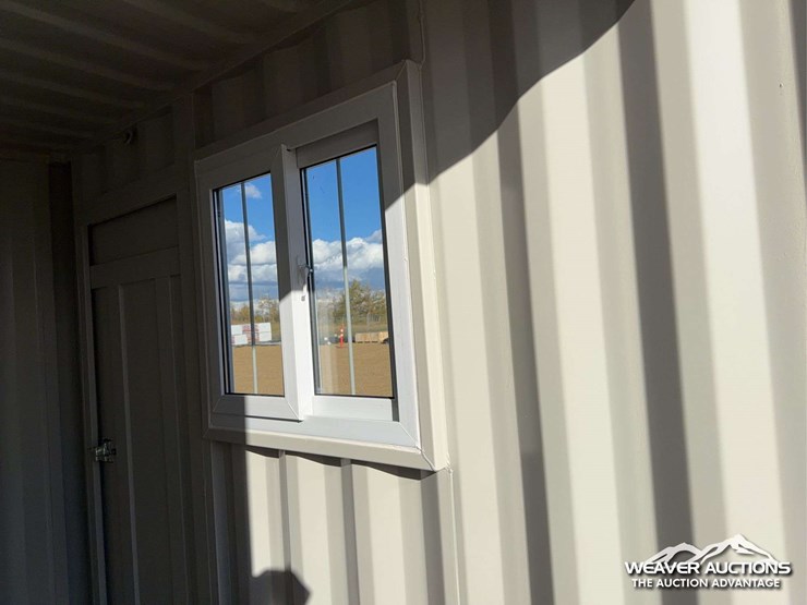 10-x-7-ft.-storage-container-image-13