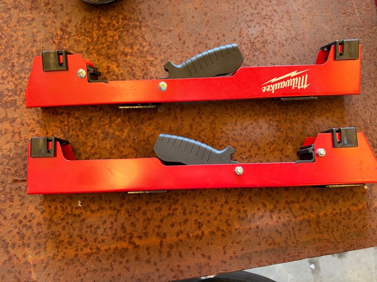 #39-•-milwaukee-packout-long-handle-tool-holder-image-2