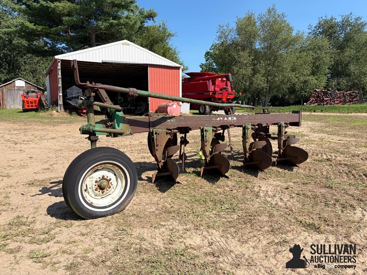 oliver-semi-mounted-4-bottom-plow-image-6