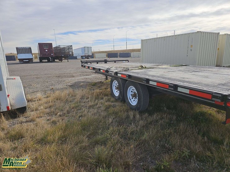 2022-rainbow-trailers-t/a-20-ball-hitch-equipment-trailer-image-3