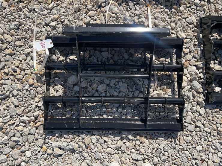 mini-skid-steer-land-leveler-attachment-image-5