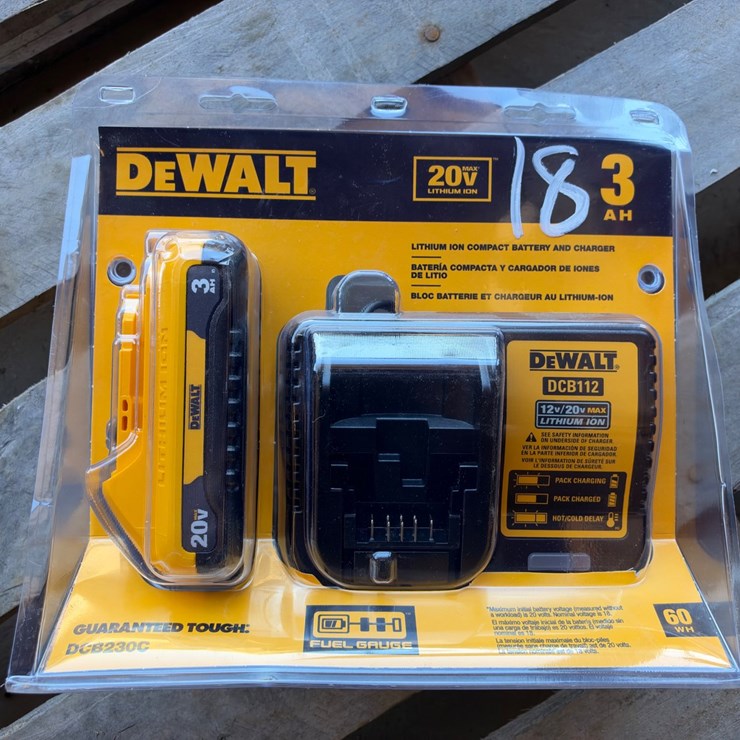 #18 • DeWalt 3AH Lithium ION compact battery and charger