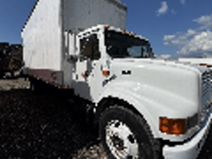 #279-•-2000-international-4700-truck-image-12