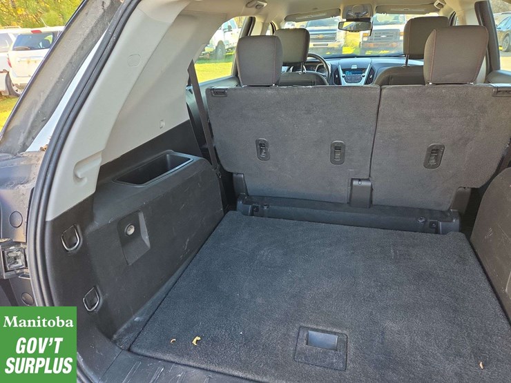 2015-chevrolet-equinox-image-26