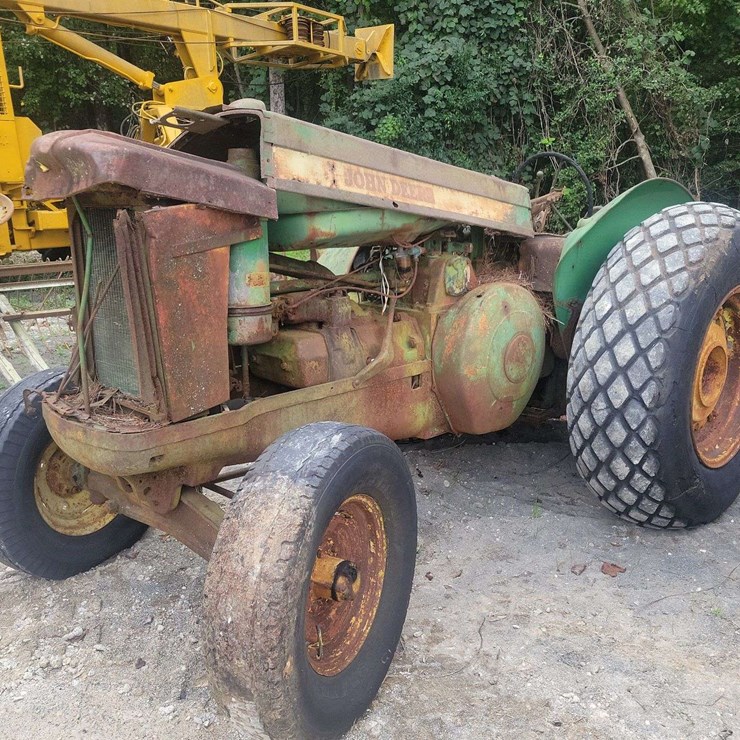John Deere 60 Standard