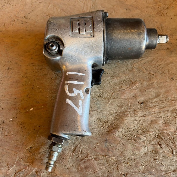 #1157 • IngerSoll Rand Pnuematic Impact Wrench 1/2" Drive