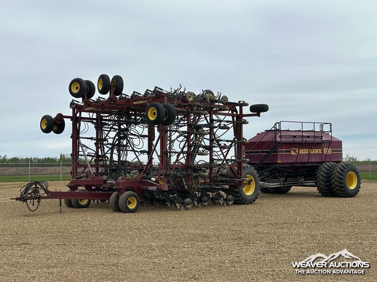 2010-seedhawk-62-ft.-seeder-image-2