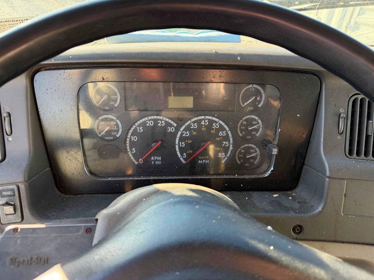 2006-sterling-acterra-tandem-axle-dump-image-20