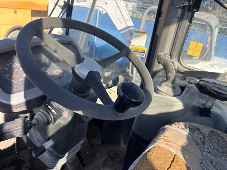 #7-•-doosan-dl250-articulated-wheel-loader-image-17