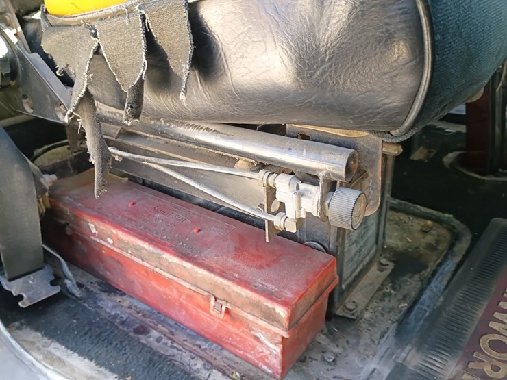#27067-•-1984-kenworth-w900-tri-axle-dump-truck-image-55