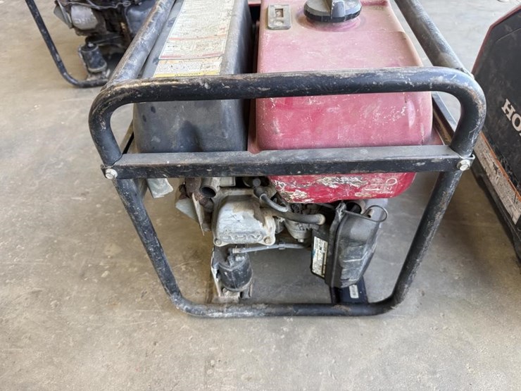 honda-eb3000c-generator-image-4