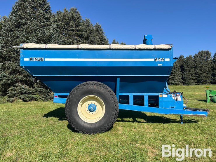 kinze-aw-640-grain-cart-image-8