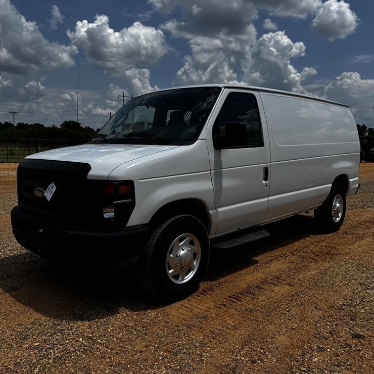 #265 • 2012 Ford Econoline Van